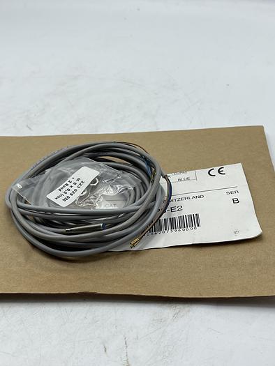 AB ALLEN BRADLEY 871C-D1NP5-E2