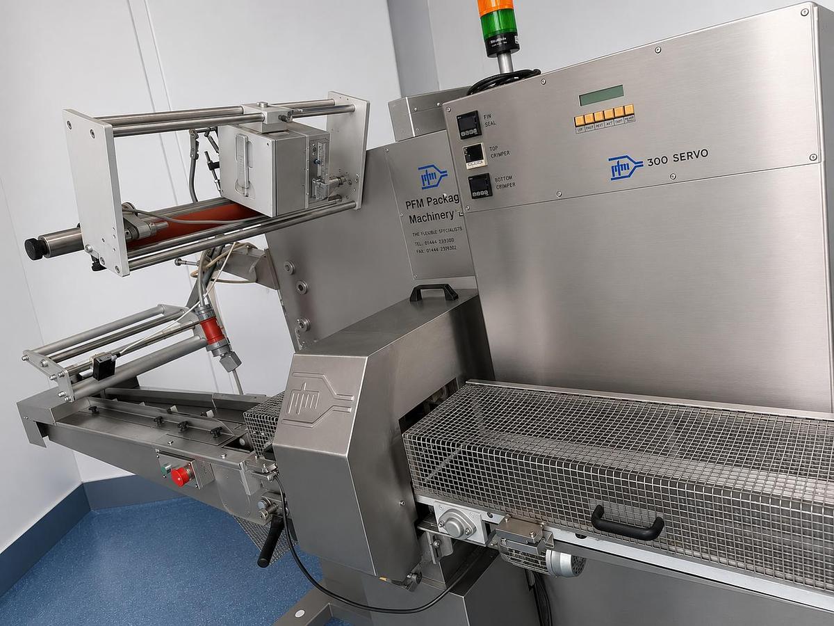 Used PFM 300 SERVO FLOWRAPPER