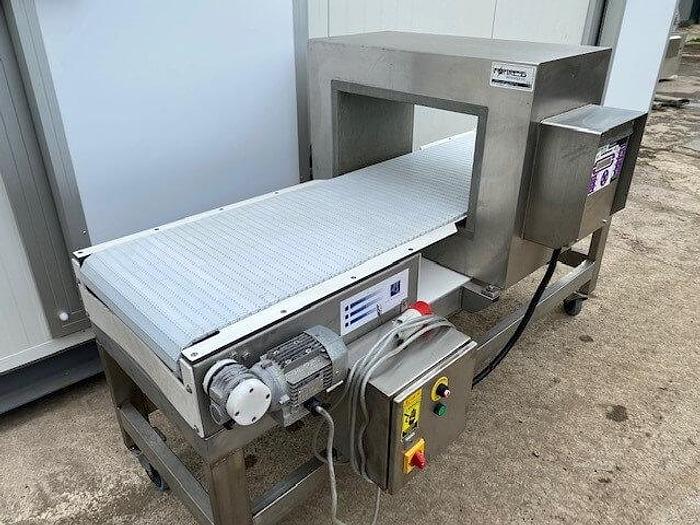 Used Fortress Phantom Metal Detector