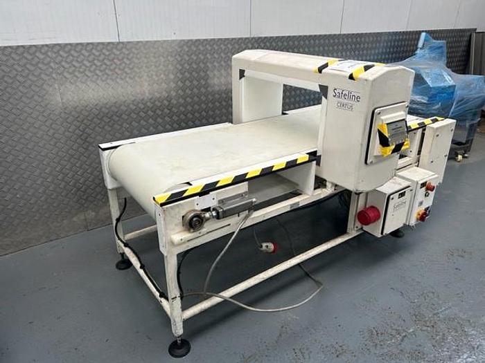 Used Safeline Metal Detector