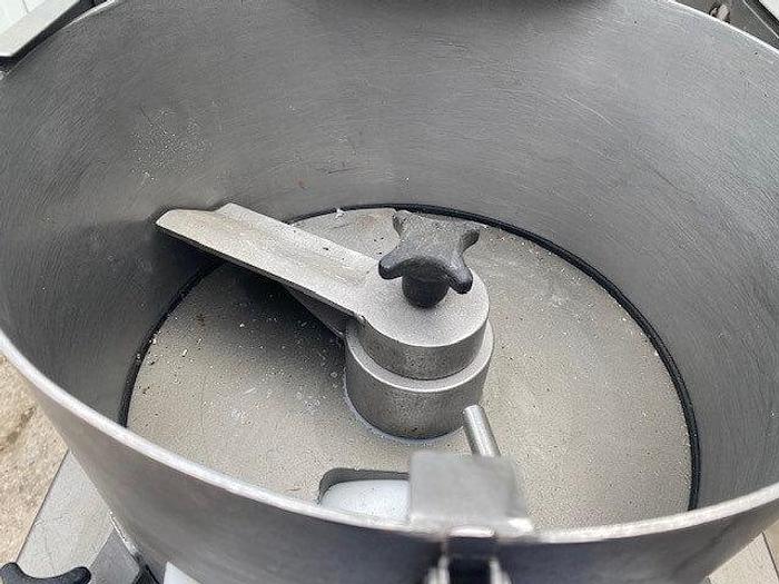 Used Deighton forming machine