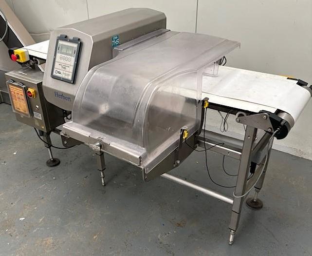 Used Ceia Metal Detector