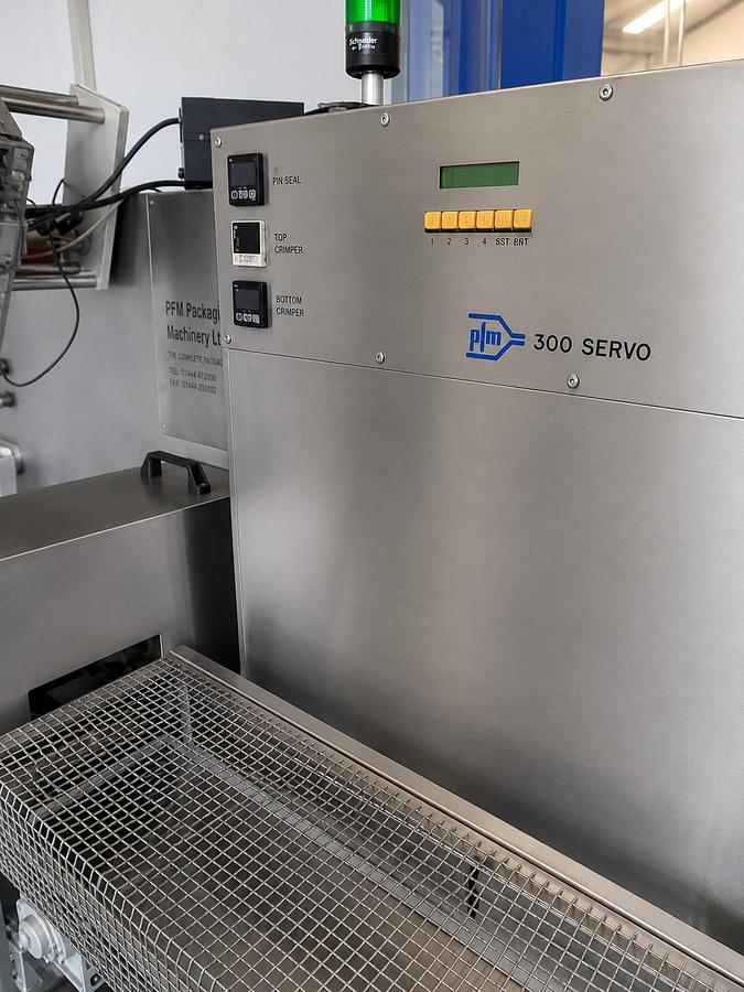 Used PFM 300 SERVO FLOWRAPPER