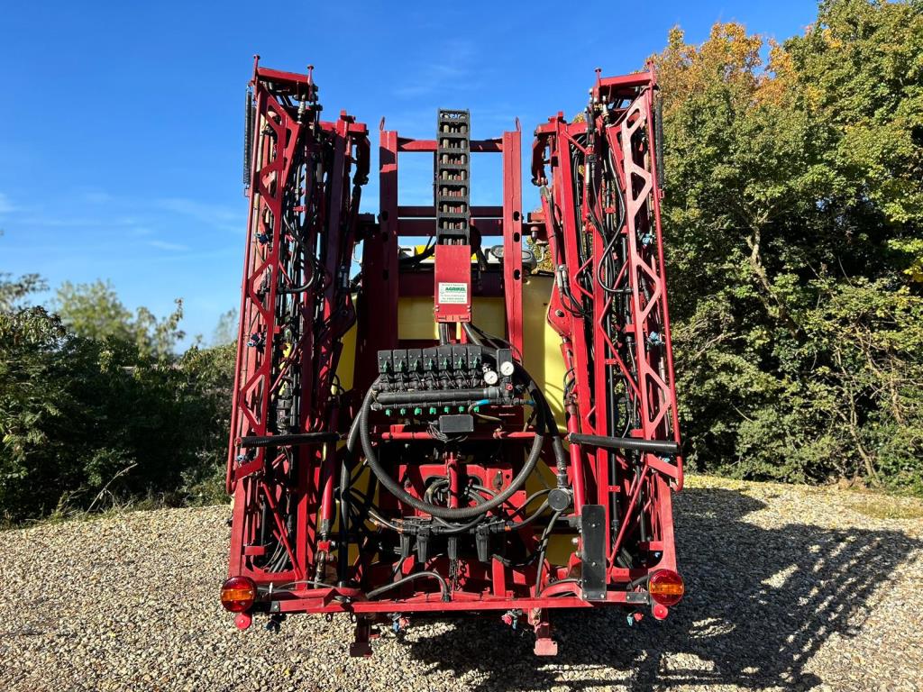 Used Hardi Master Plus Sprayer