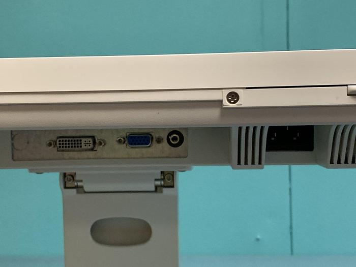 Gebraucht Dräger PC220291R LCD Monitor 22 Zoll farbig