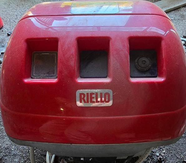 Usato 2011 Bruciatore per caldaia RIELLO RS 100 - Boiler burner