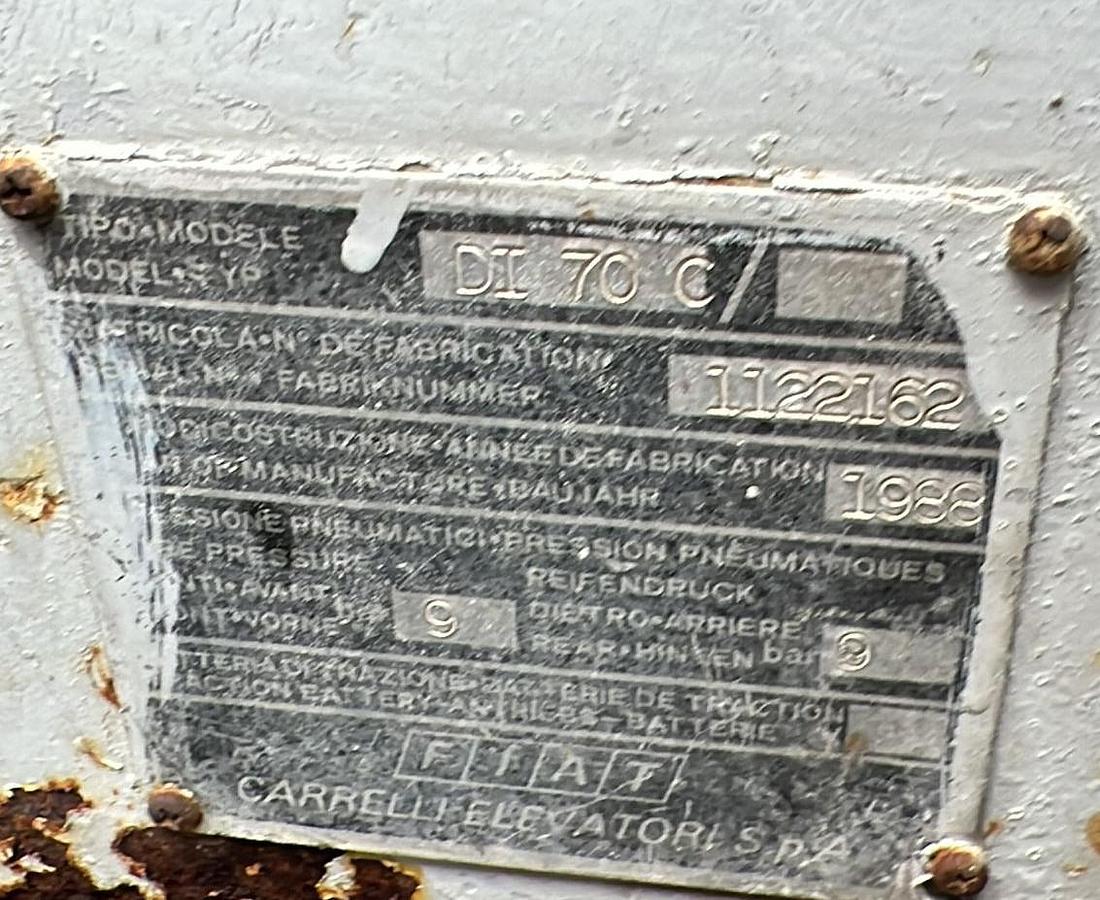 Usato 1988 Elevator OM DI 70 C 