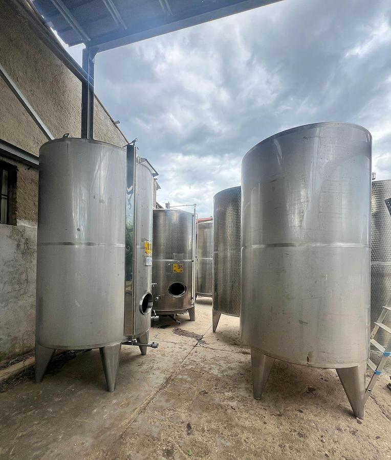 Usato Serbatoi stoccaggio Totale acciaio da 5.000 litri - Storage tanks