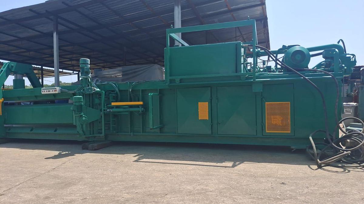 Ricondizionato 2003 Macpresse MAC 108 L - Baling press