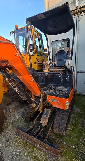 Usato 2016 Excavator HITACHI ZX 19U-5A YR