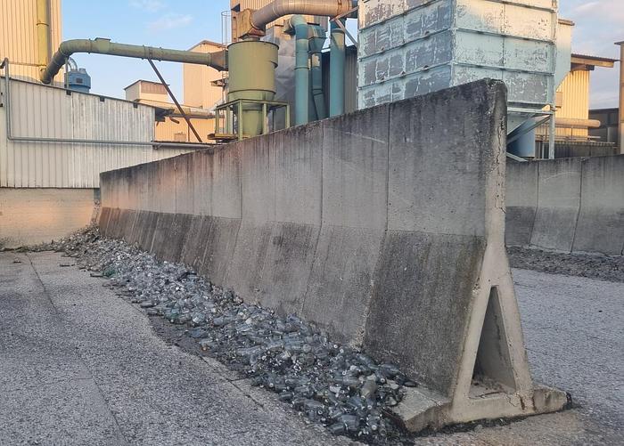 Usato Barriere divisorie New Jersey calcestruzzo - Partition barriers