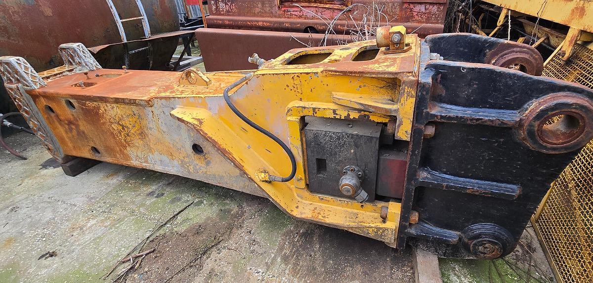 Usato 2001 Martello demolitore MONTABERT 580kg - Demolition hammer