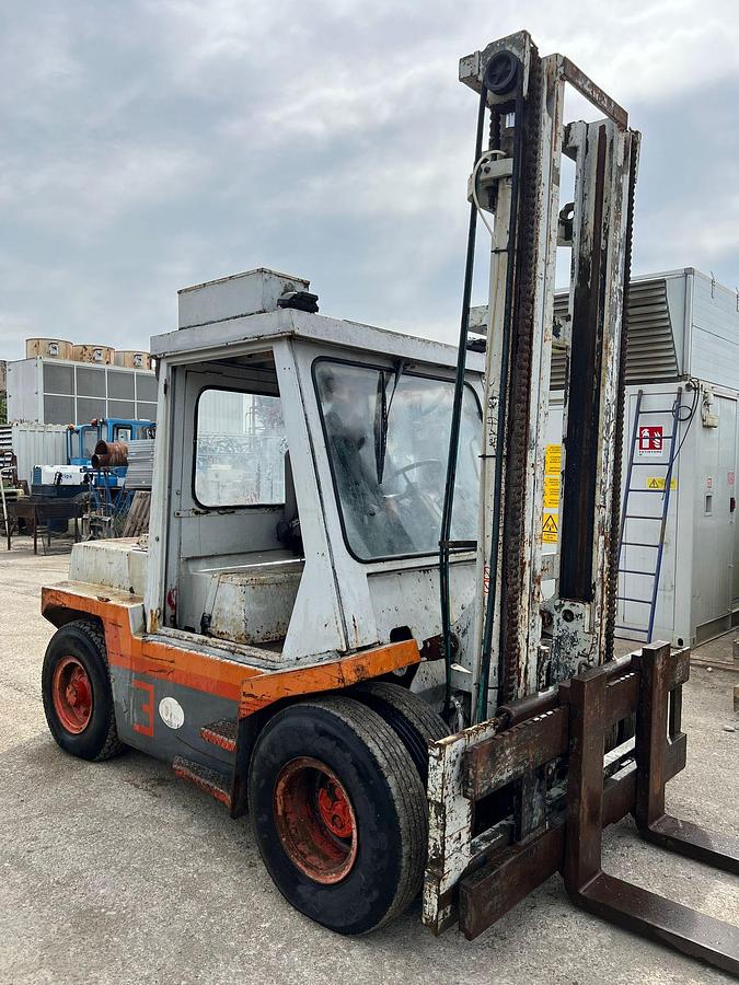 Usato 1988 Elevator OM DI 70 C 