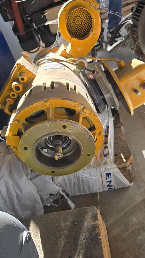 Usato 2008 Motoriduttore per gru LEROY SOMER TIPO ro/3 - Gearmotor