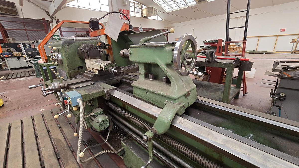 Usato 1990 PASQUINO Euro 350