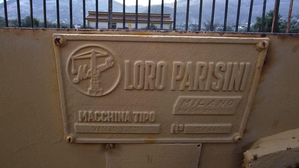 Usato 2001 Loro Parisini 515