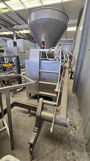 Usato 1994 Insaccatrice RISCO RS 2000M - Mortadella stuffer