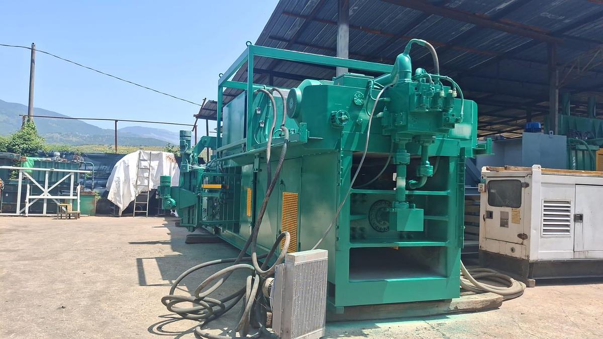 Ricondizionato 2003 Macpresse MAC 108 L - Baling press