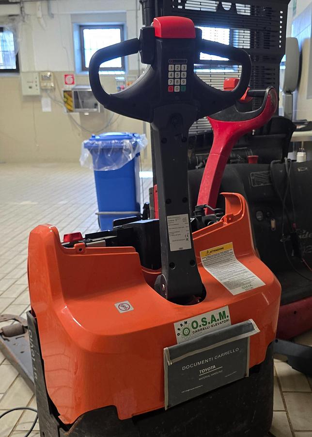 Usato 2020 Transpallet Elettrico Toyota LWI 160