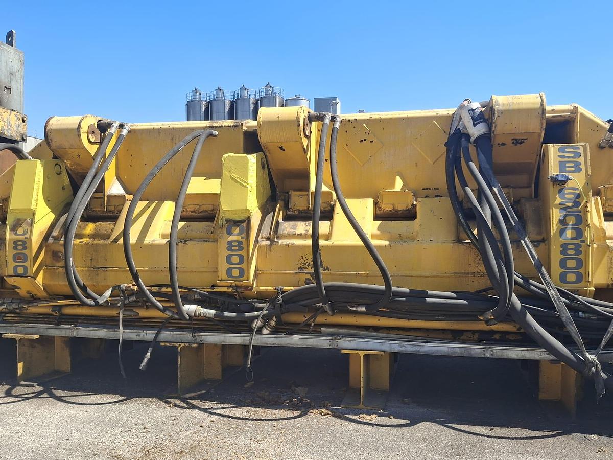 Usato 2003 Pressa cesoia COLMAR PT 6260-800 - Baler-shearer