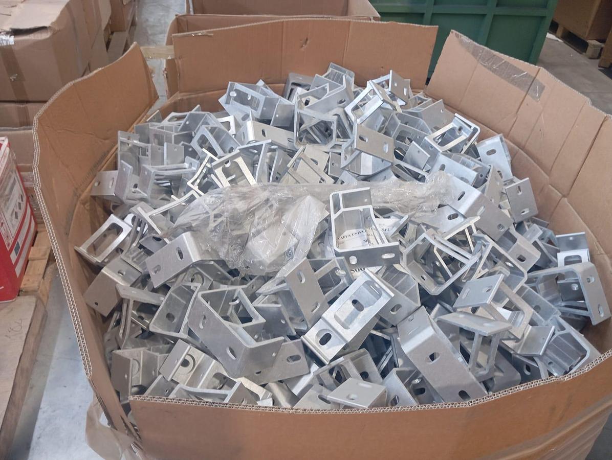 2024 PROFILI ALLUMINIO Vari modelli e formati - ALUMINUM PROFILES Various models and formats