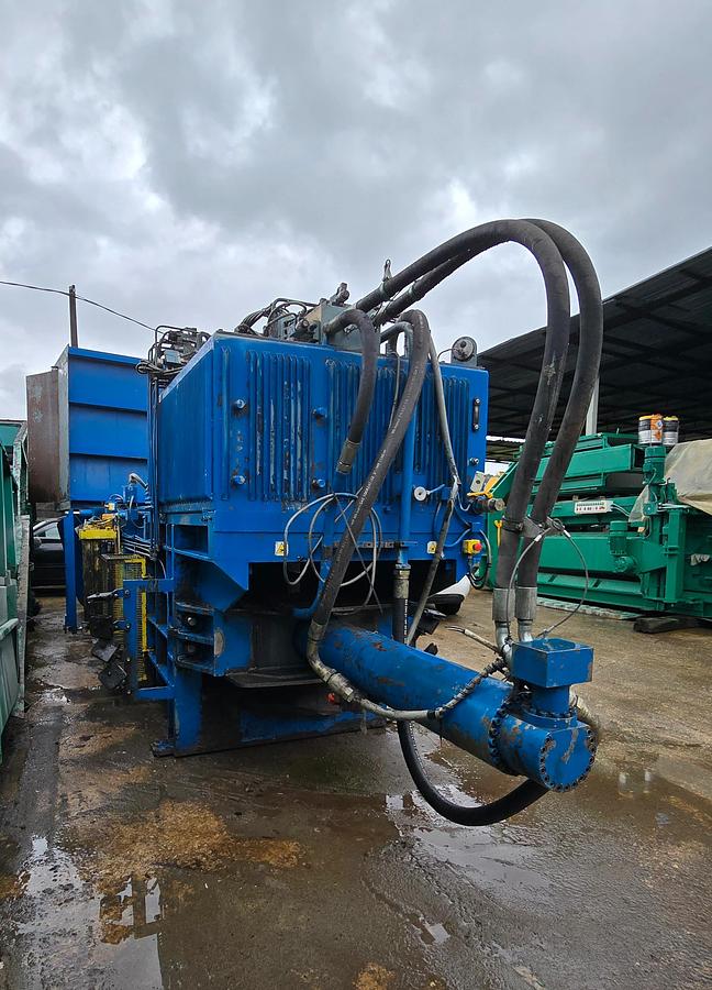 Usato 2003 Pressa imballatrice  Zagib L19