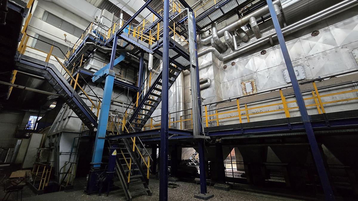 Usato 2000 Impianto Completo per Termodistruzione P.F.U.  e  Rifiuti ospedalieri con Generazione Energia Elettrica