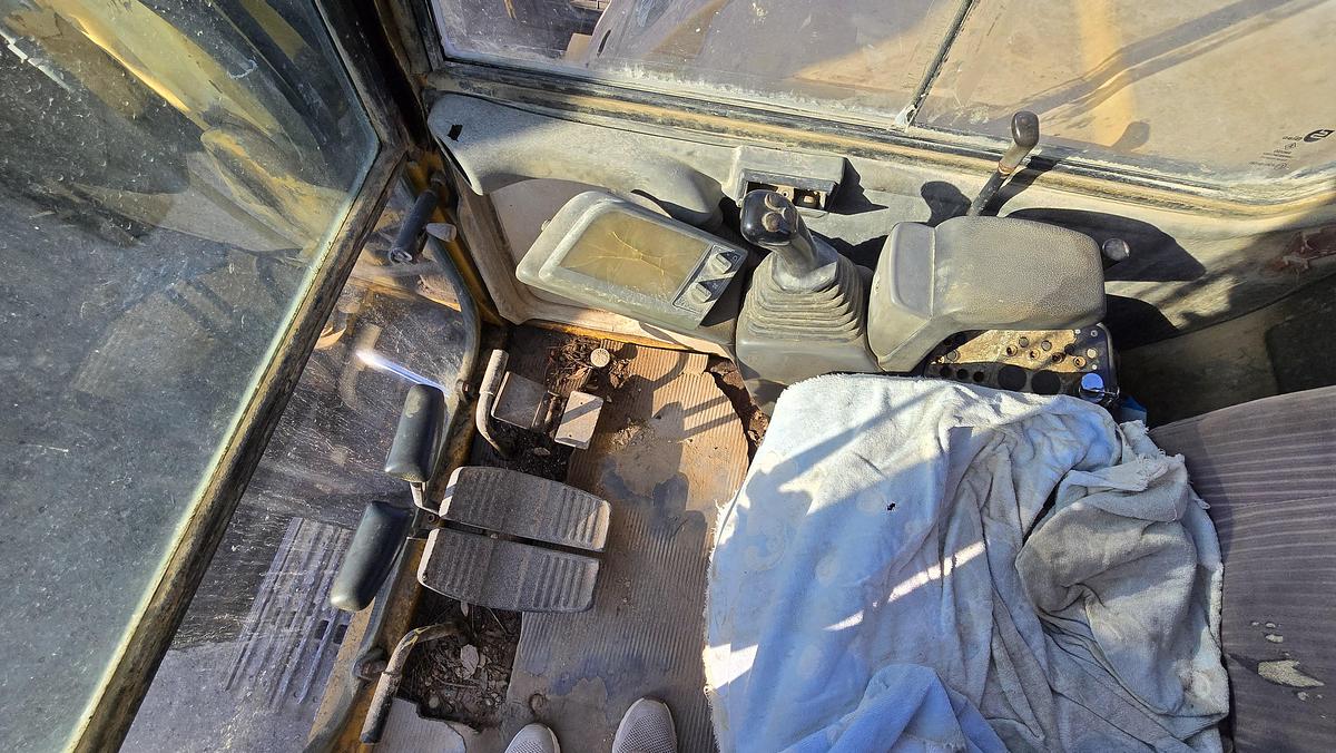 Usato 2001 Escavatore Komatsu PC 75 R - Excavator