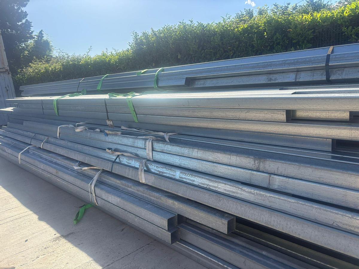 Stock profilati in ferro quadro 120 - Square iron profiles