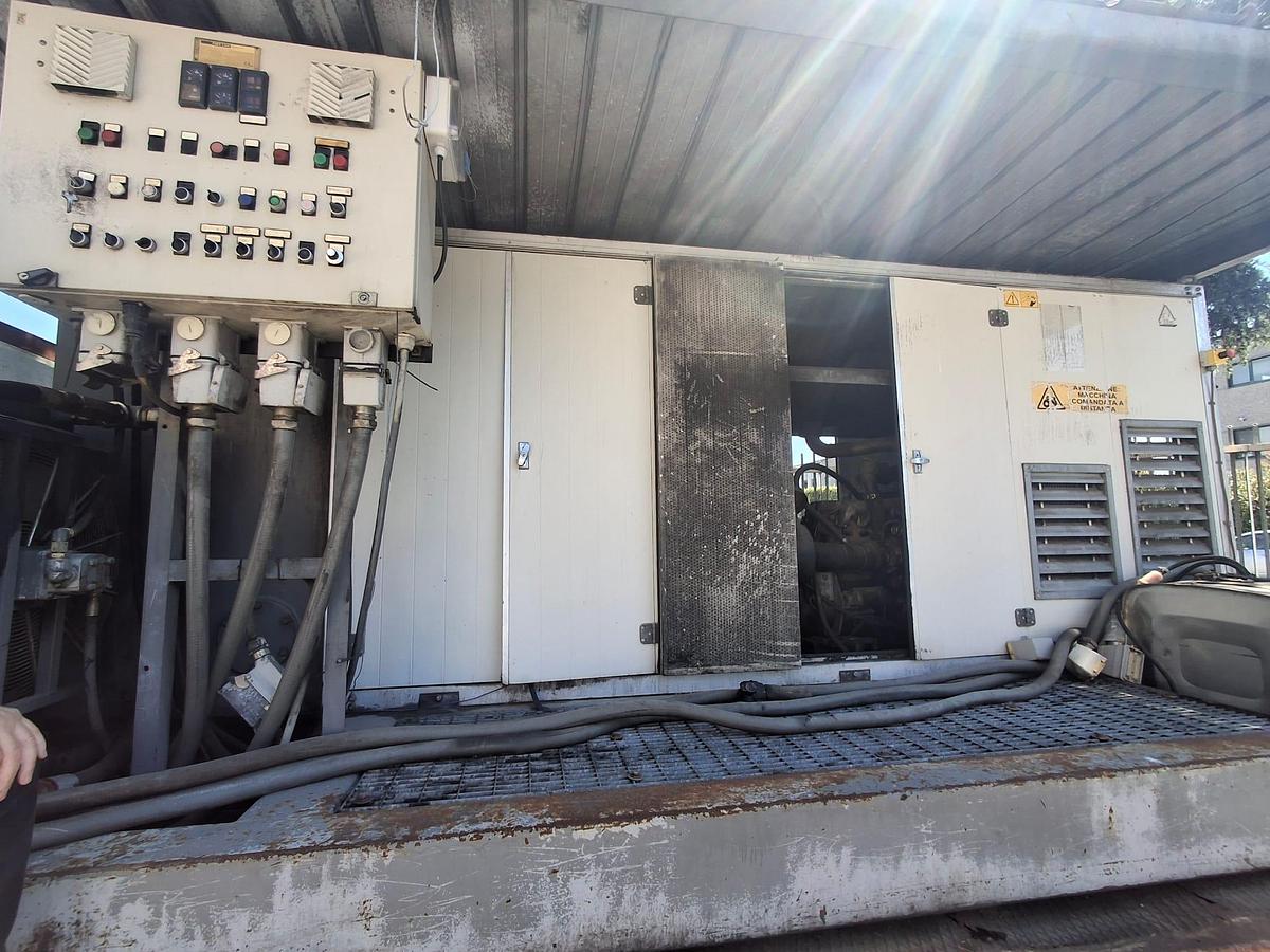 Usato 2003 Pressa cesoia COLMAR PT 6260-800 - Baler-shearer