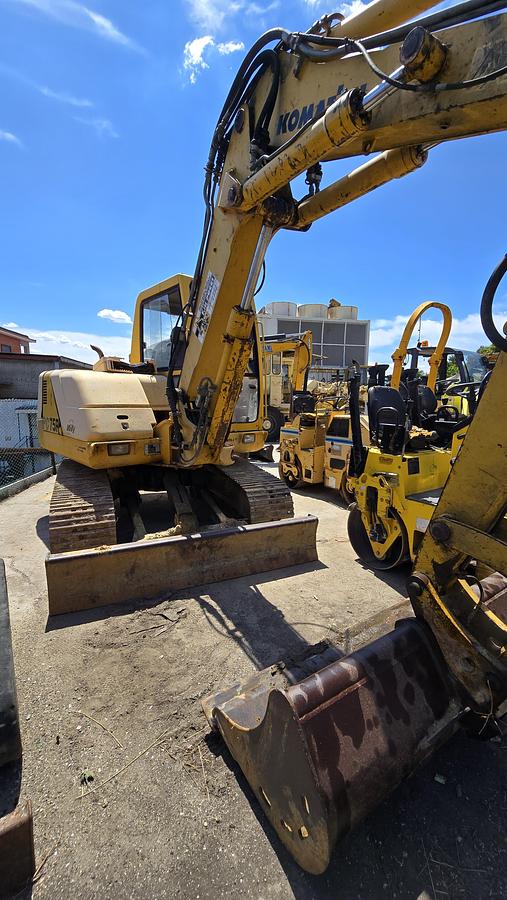 Usato 2001 Escavatore Komatsu PC 75 - Excavator