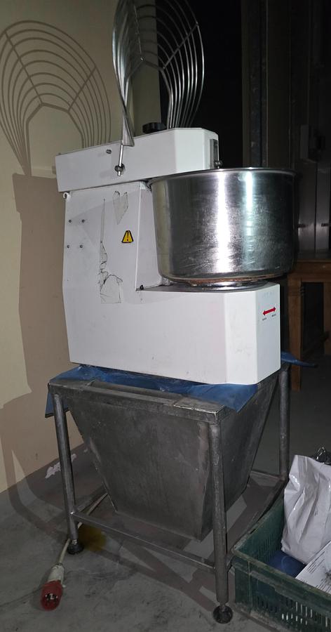 Usato 2005 Impastatrice a spirale Gemignani GM 20 - Spiral mixer
