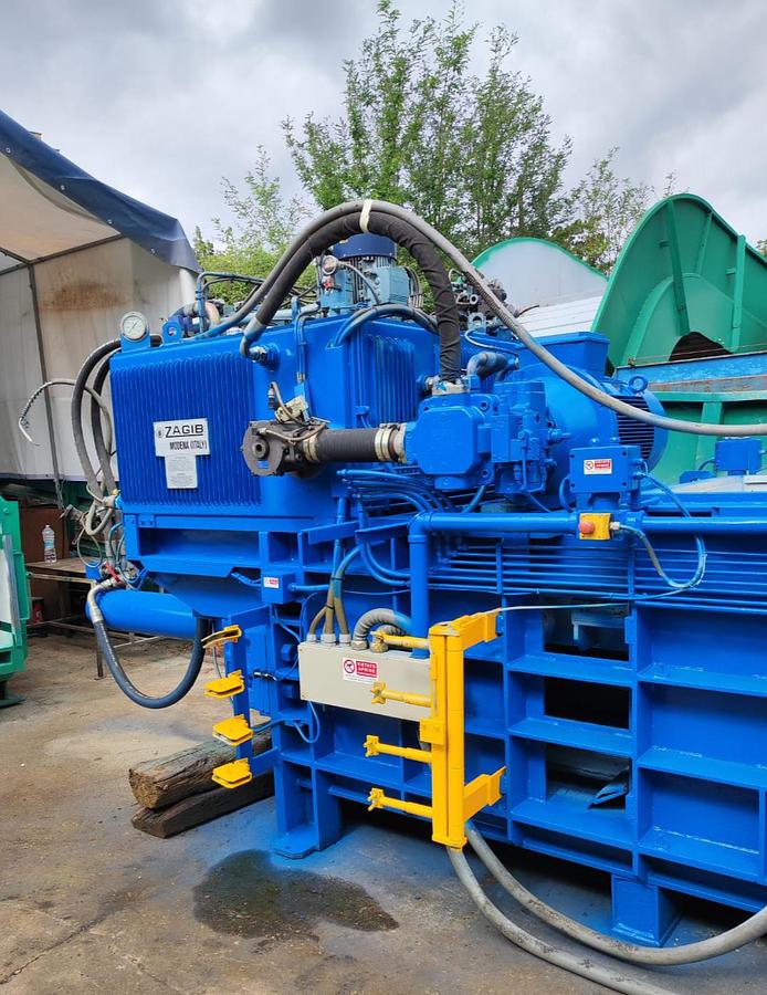 Usato 2004 Pressa imballatrice Zagib L19 SA - Baling press