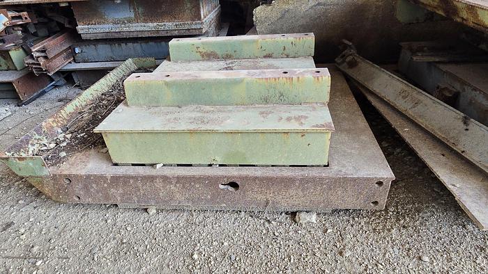 Usato 1996 Blocchiera per produzione manufatti in cemento CECCONI CR 95/E