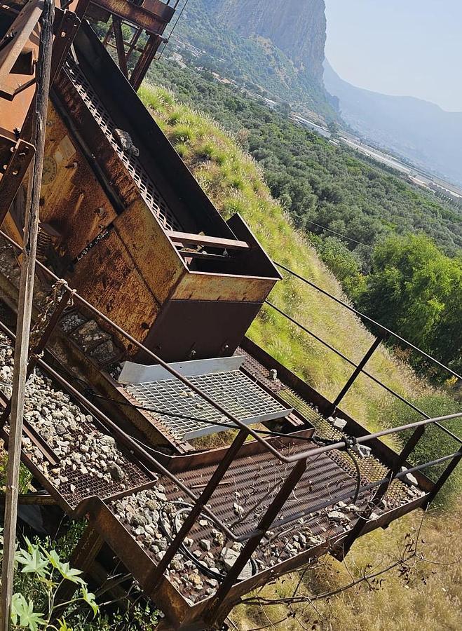 Usato 1998 vaglio vibrante Loro Parisini 304 - vibrating screen