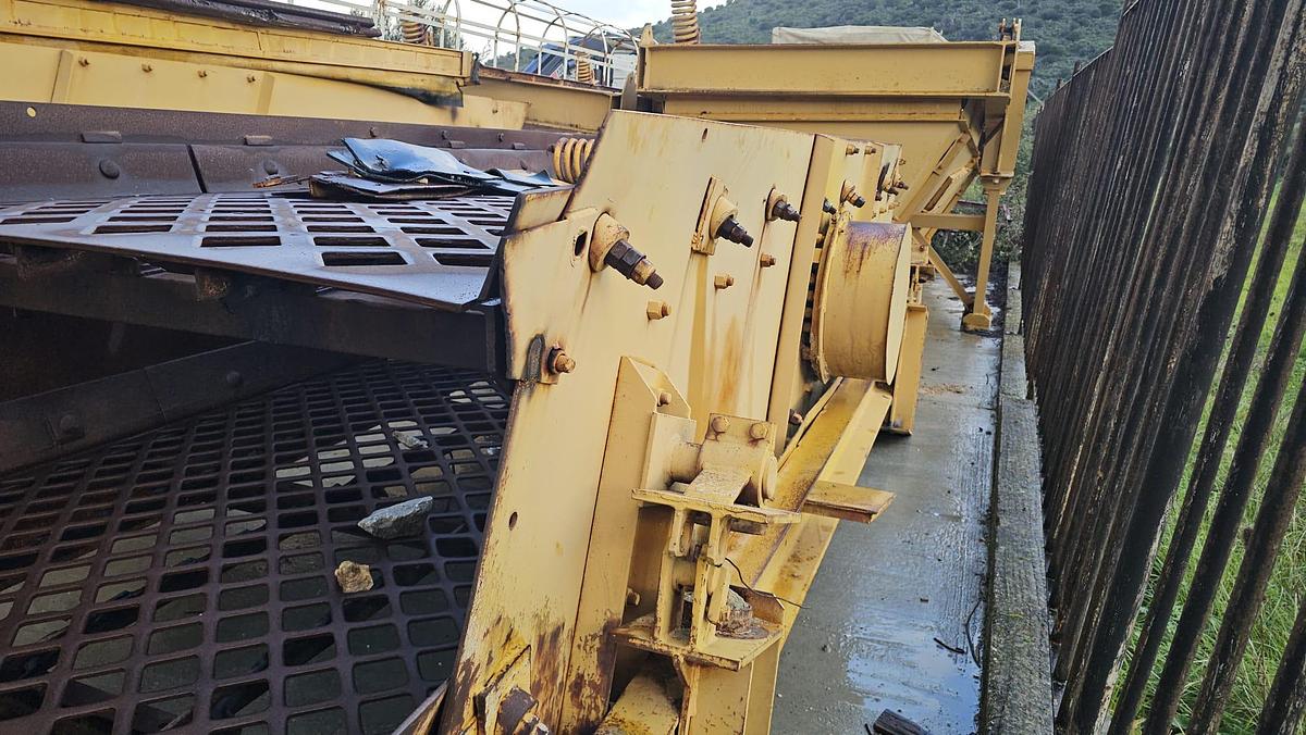 Usato 2001 Loro Parisini 515