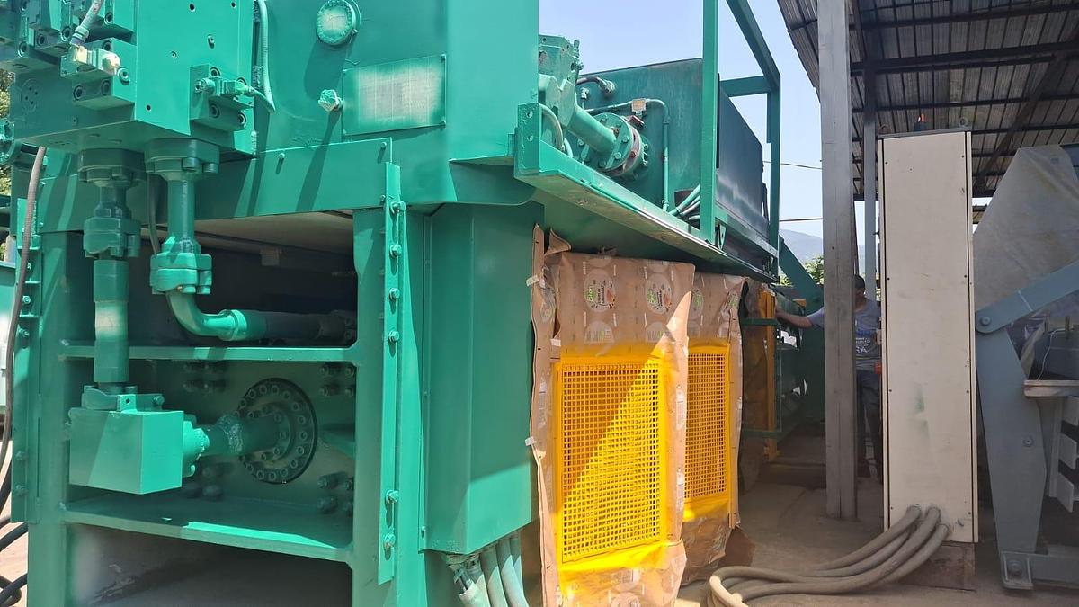 Ricondizionato 2003 Macpresse MAC 108 L - Baling press