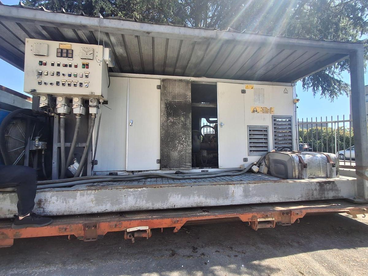 Usato 2003 Pressa cesoia COLMAR PT 6260-800 - Baler-shearer