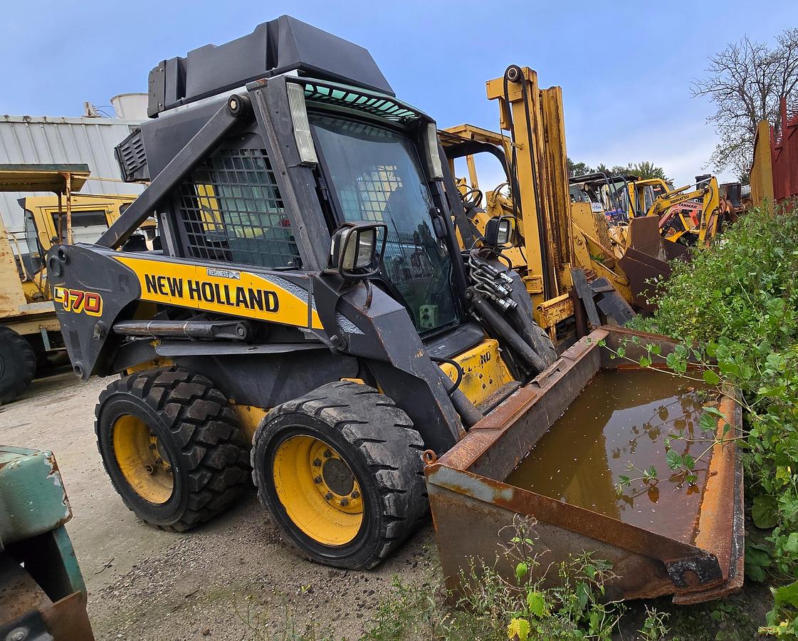 Usato 2005 Pala Gommata, NEW HOLLAND LB 115 B-4PS - Wheel Loader