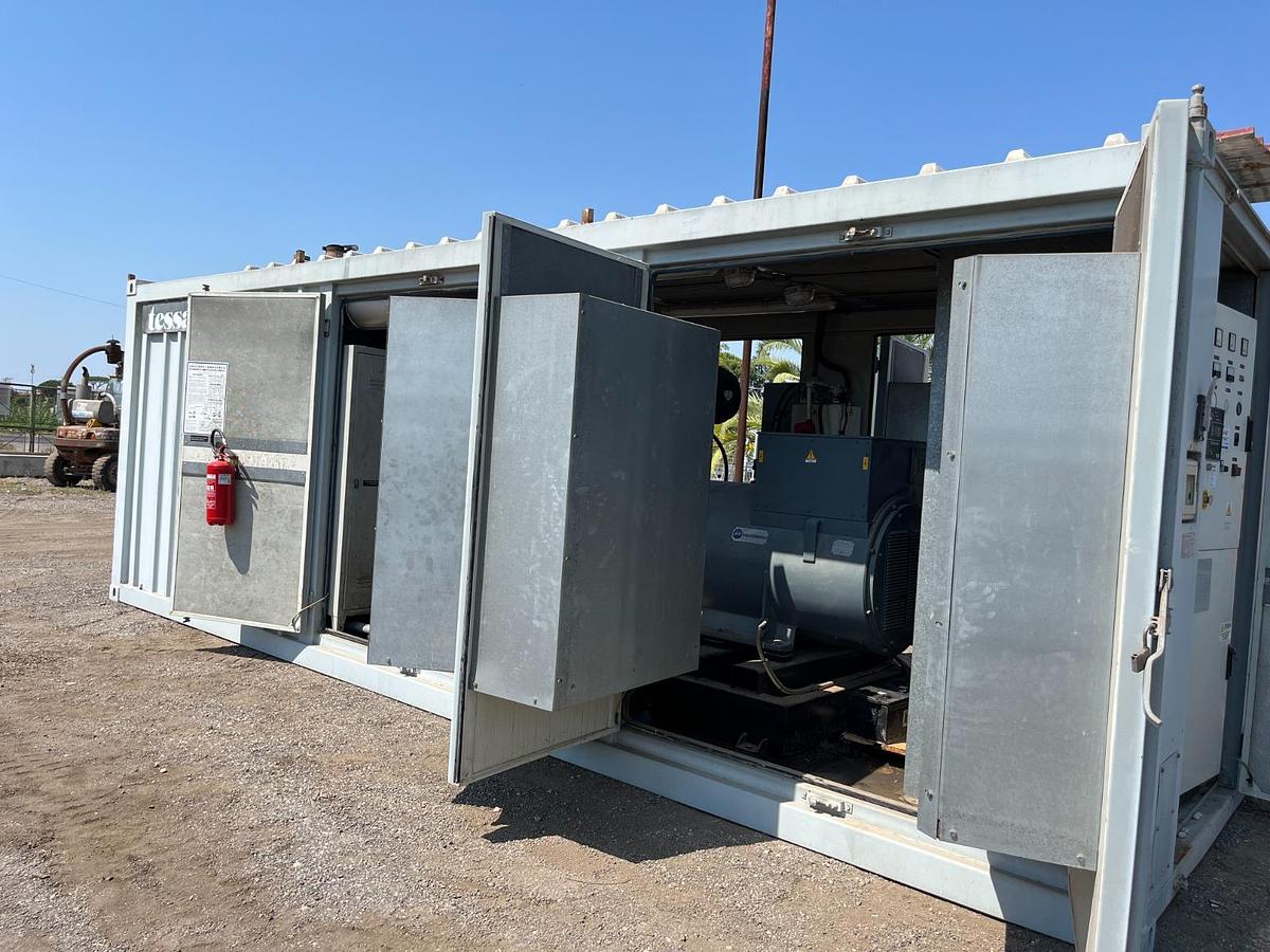 Usato 1999 Silent Generator PERKINS 3012 TAG 3A - 800 KVA