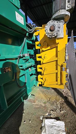 Usato 2003 Pressa Imballatrice ORMIC 80x90 - 70T - Baling Press