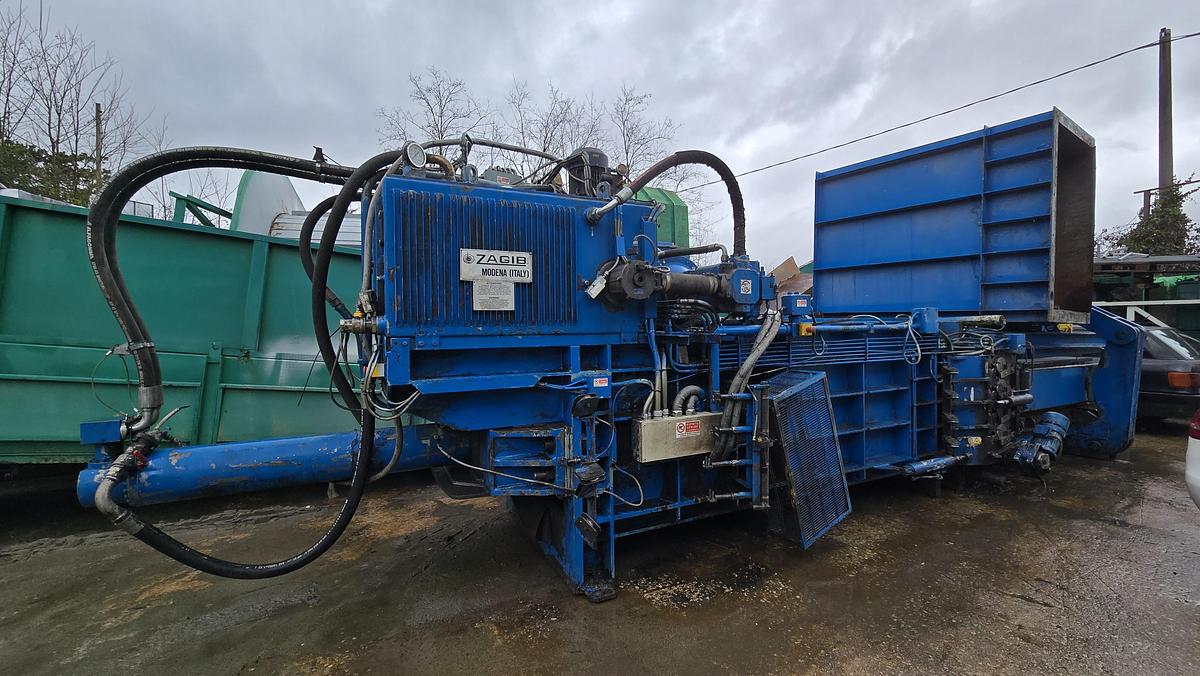 Usato 2003 Pressa imballatrice  Zagib L19