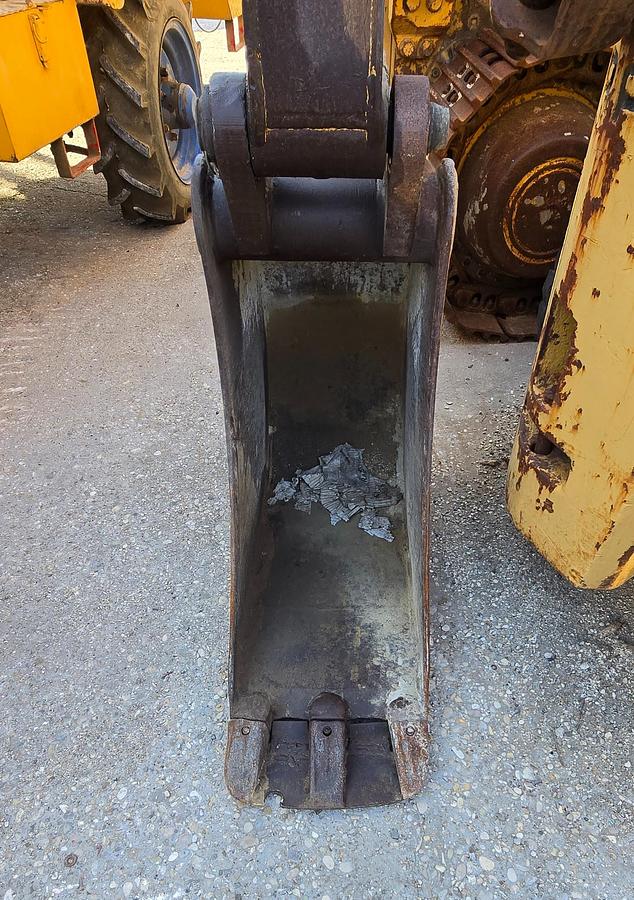 Usato 2001 Escavatore Komatsu PC 75 R - Excavator