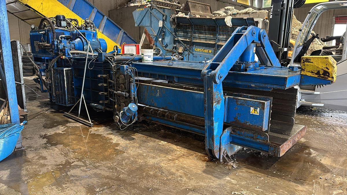 Usato 2003 Pressa imballatrice  Zagib L19