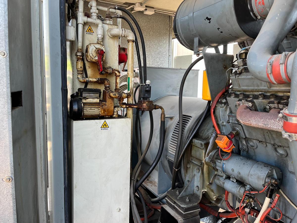 Usato 1999 Silent Generator PERKINS 3012 TAG 3A - 800 KVA