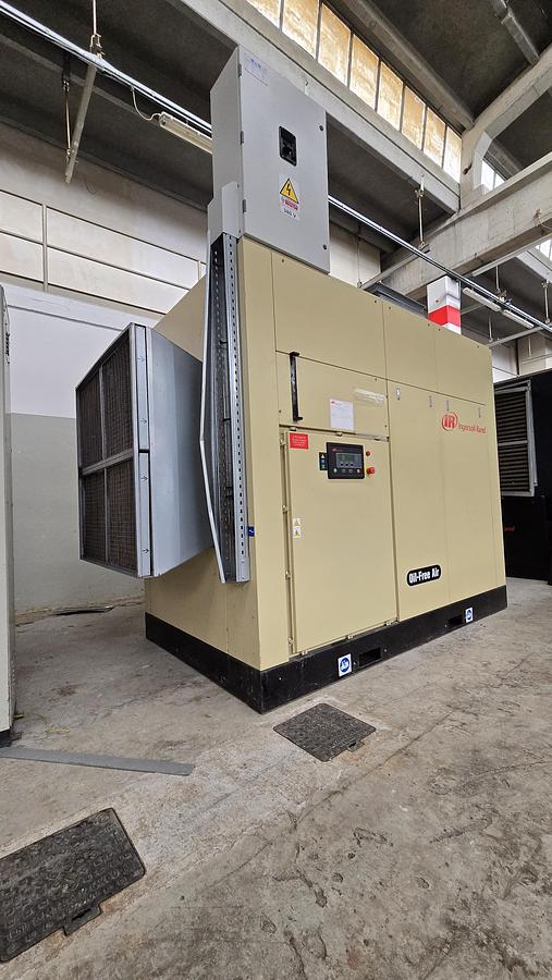 Usato 2013 Compressori oil-free INGERSOLL RAND Sierra SM150 - Oil-free rotary screw compressors