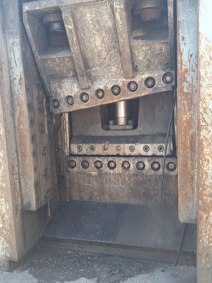 Usato 2003 Pressa cesoia COLMAR PT 6260-800 - Baler-shearer