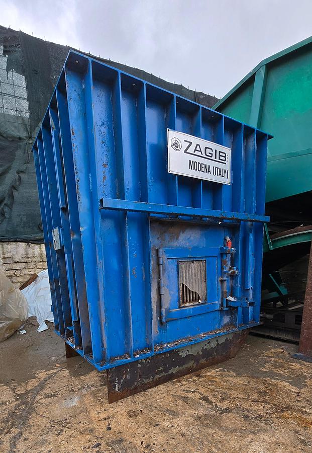 Usato 2003 Pressa imballatrice  Zagib L19