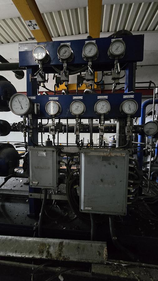 Usato 2000 Impianto Completo per Termodistruzione P.F.U.  e  Rifiuti ospedalieri con Generazione Energia Elettrica