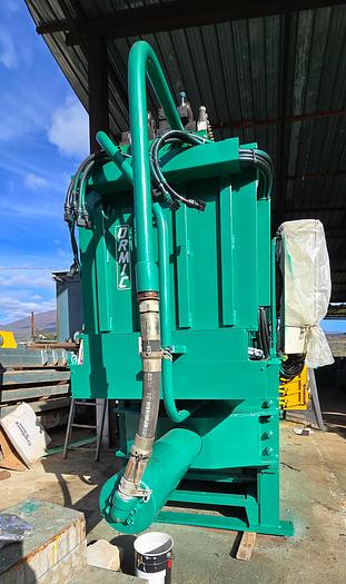 Usato 2003 Pressa Imballatrice ORMIC 80x90 - 70T - Baling Press